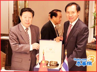 中国政协副主席孙家正率团访泰 拜会立法院主席蓬碧取得广泛共识