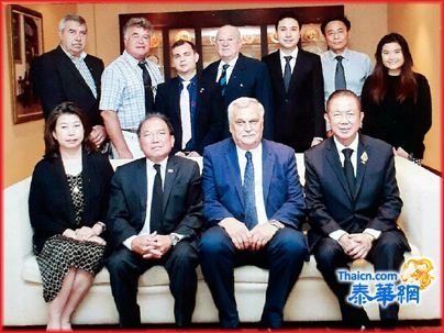 罗马尼亚商贸代表团访问华泰集团 洪百川董事长热情欢迎代表团并设盛宴招待