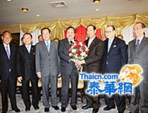 陈有汉博士设宴与中华总商会高层领导同庆新春佳节 刘锦庭主席向中总六位德高望重荣誉主席致送请任书 永远荣誉主席吴宏丰、荣誉主席谢国民苏旭明胡玉麟李光隆郑创基及副主席张朝江陈振治刘暹有陈卓然蔡礼任庄镇雄林楚钦李桂雄出席宴会