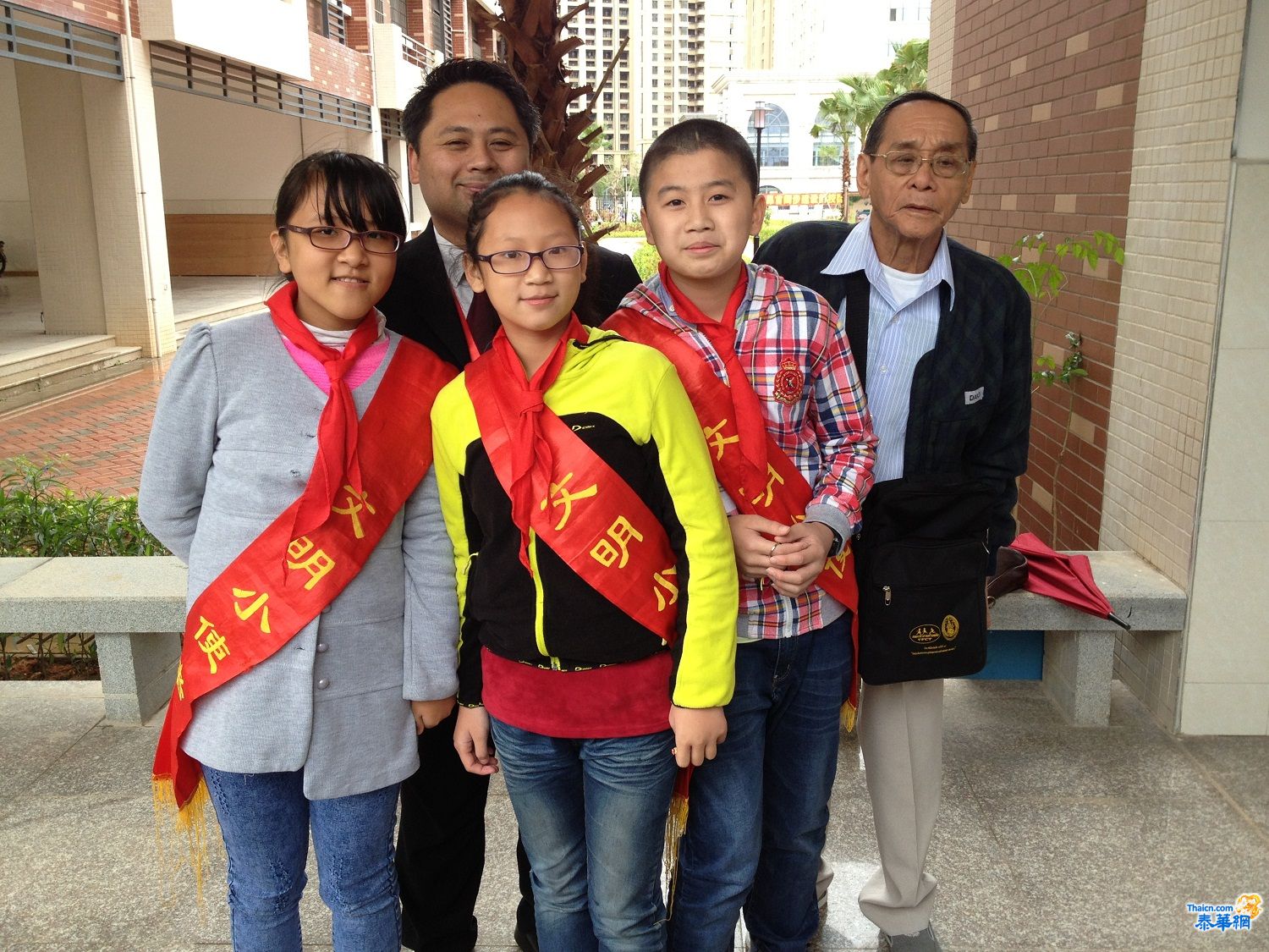 农业大学孔子学院民教委校长考察团在华参观访问
