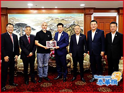 中国善琏汉字艺术研究院院长 王晓明率团访问泰国中华总商会 受到主席林楚钦副主席李桂雄暨李嘉淳赵春森等热烈欢迎